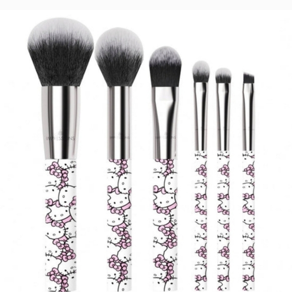 Hello Kitty Other - Impressions Hello Kitty® "All Over Print" 6-PC BRUSH SET